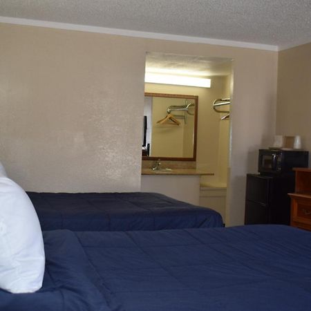 Knights Inn Farmington Hills Luaran gambar